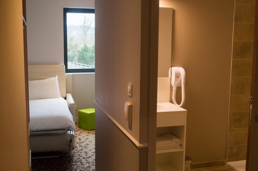 Ibis Styles Villeneuve Sur Lot Exterior photo